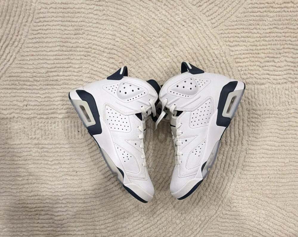 Jordan Air Jordan 6 Retro Size 9 Midnight Navy